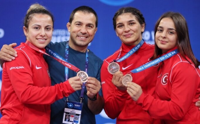 Türk sporculardan Bulgaristan’da 8 madalya