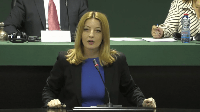 Arsovska: Düne kadar en iyi belediye başkanıydım, müdürleri suçüstü yakaladım diye değersizim