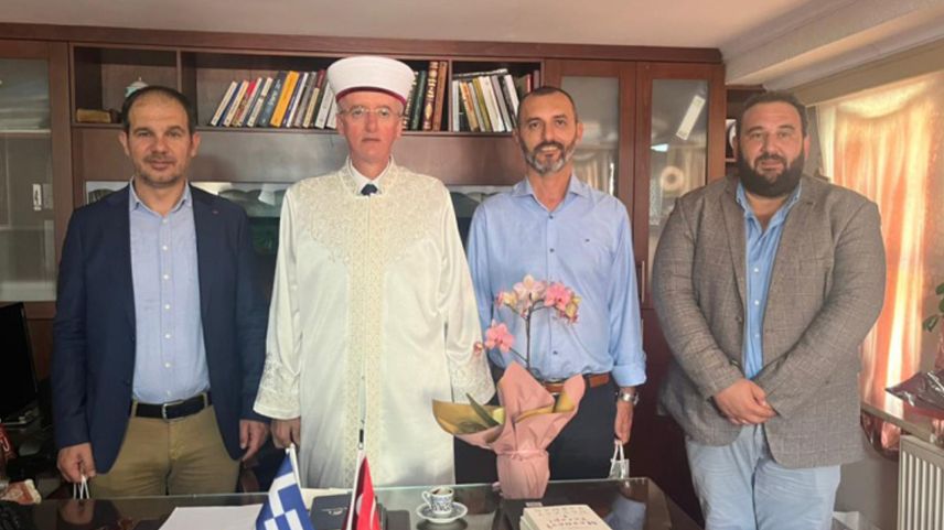 Eyalet yöneticileri İskeçe Müftüsü Mustafa Trampa’yı ziyaret etti
