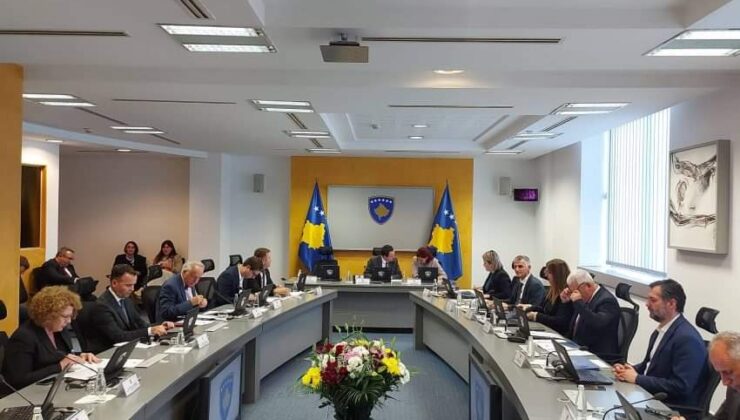 Kosova, Rusya vatandaşlarına vize rejimi uygulanması kararı aldı