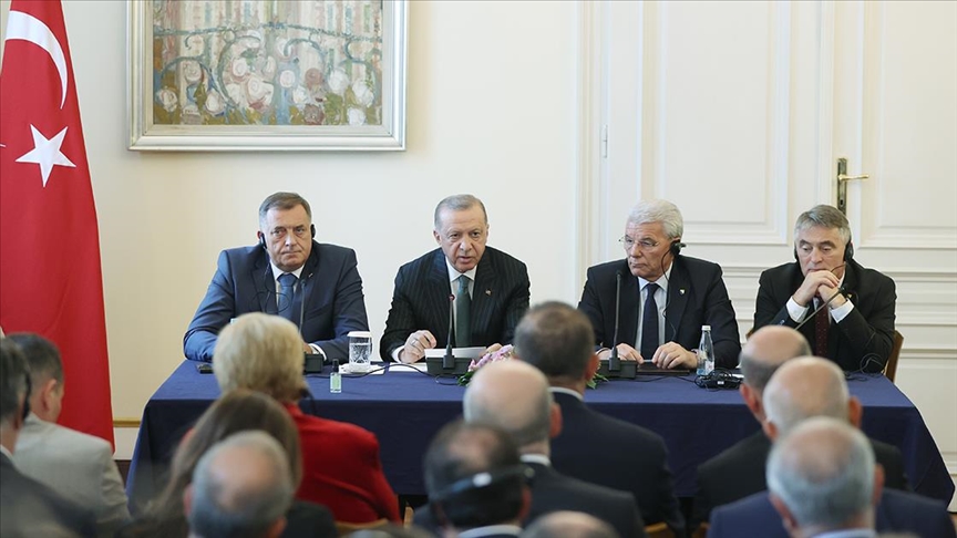 Cumhurbaşkanı Erdoğan: Seçim yasasıyla ilgili kararı 3 lider vermeli