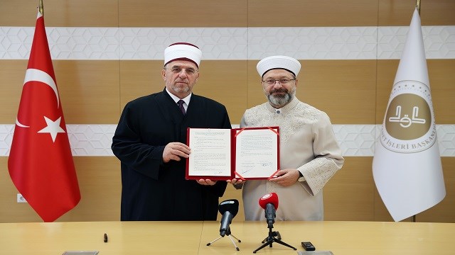 Türkiye Diyanet İşleri Başkanlığı ile Kosova İslam Birliği Başkanlığı arasında iş birliği protokolü imzalandı