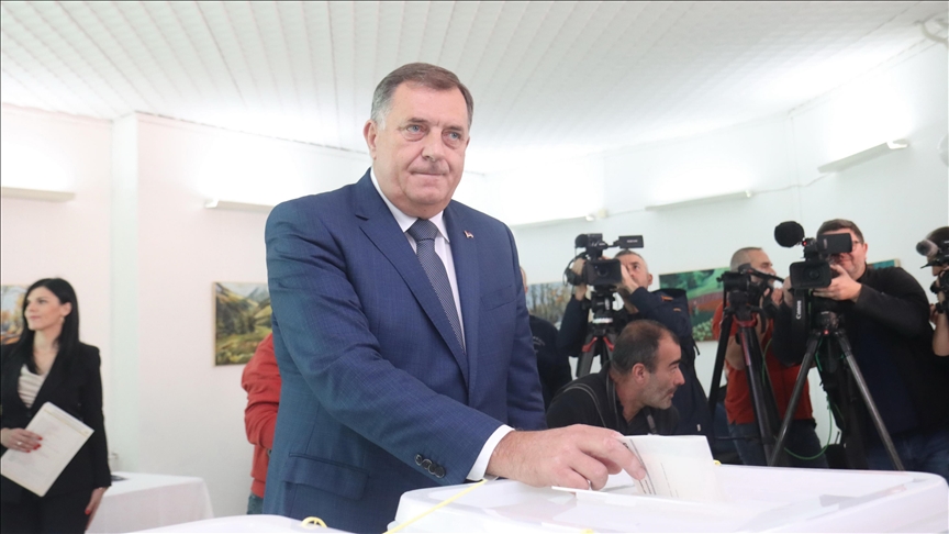 Bosnalı Sırp lider Dodik’in “Sırp Cumhuriyeti Başkanlığı” onaylandı