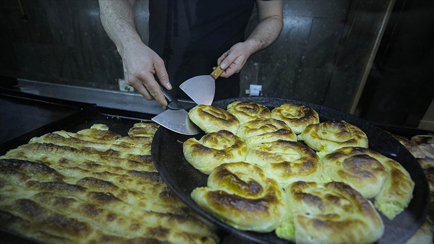 Balkanların “Börek etli mi olur etsiz mi?” tartışması tazeliğini koruyor