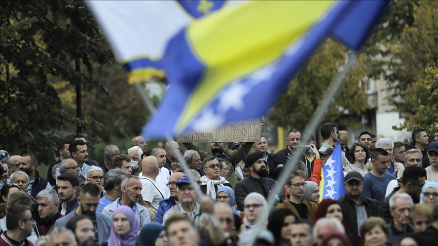 Bosna Hersek’te Yüksek Temsilci aleyhine gösteri düzenlendi