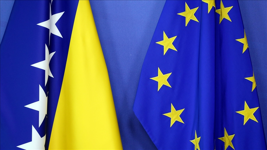 AB Komisyonu Bosna Hersek’e “aday ülke” statüsü verilmesi yönünde görüş bildirdi