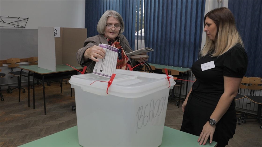 Bosna Hersek’te, genel seçimde oy kullanma işlemi başladı