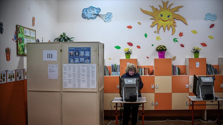 Bulgaristan’da halk genel seçimler için sandık başına gitti