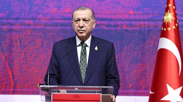 Cumhurbaşkanı Erdoğan’dan Yunanistan’a: Bu iş kürek işi değil, yürek işi