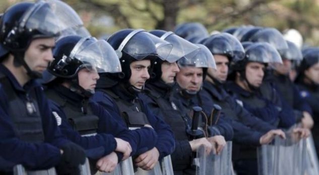 Kosova polisi kuzeydeki protestolara yönelik önlemlerini arttırdı