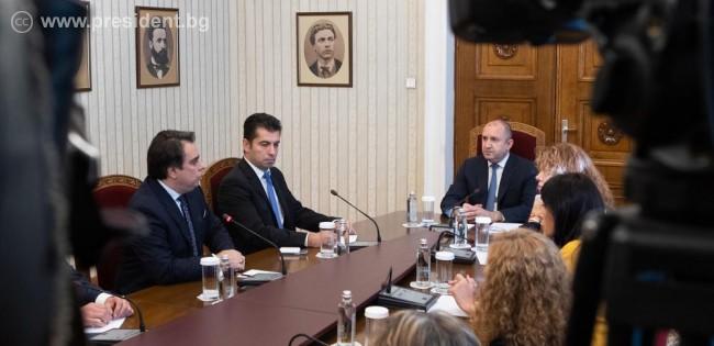 Bulgaristan Cumhurbaşkanı Radev’in siyasi partilerle hükümet kurma istişareleri devam ediyor