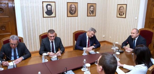 Bulgaristan Cumhurbaşkanı Radev, HÖH temsilcileriyle hükümet kurmaya yönelik istişare yaptı