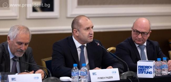 Bulgaristan Cumhurbaşkanı Radev, Karadeniz: Daha Yakın Doğu Konferansı’na katıldı