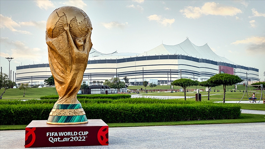 FIFA, Katar’daki Dünya Kupası’nda statlarda alkollü içecek satışını yasakladı