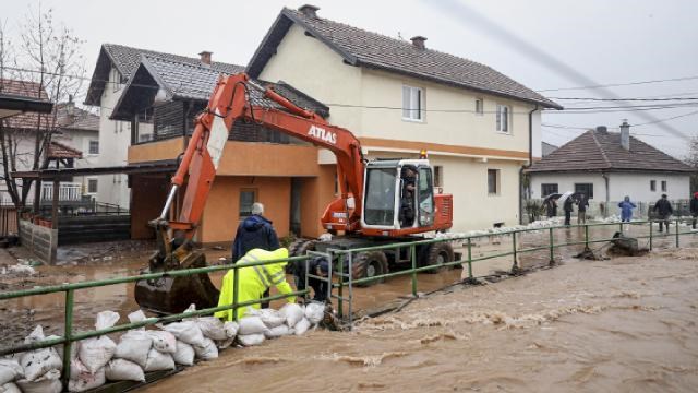 Bosna Hersek’te şiddetli yağış sele neden oldu