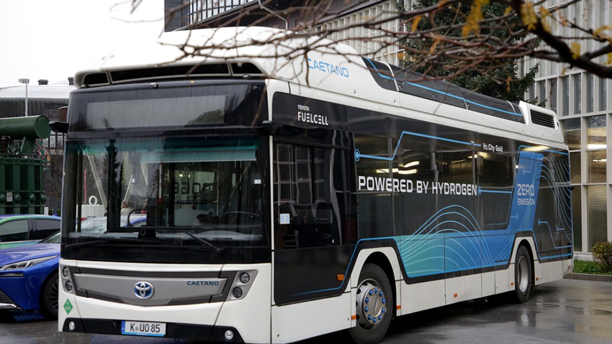 Hırvatistan’da hidrojen yakıtlı otobüsler tanıtıldı