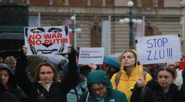 Sırbistan’da “Ukrayna’ya barış, Rusya’ya özgürlük” gösterisi düzenlendi