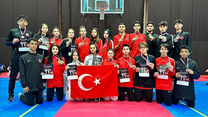 Türkiye Balkan Tekvando Şampiyonası’ndan madalyalarla dönüyor