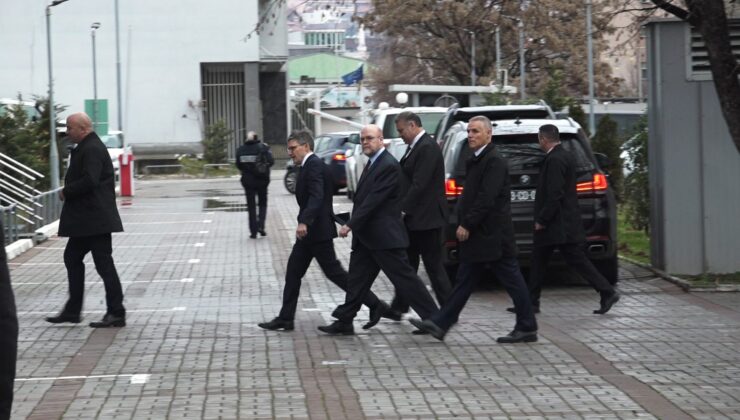 Kosova Başbakanı Kurti, ABD’li danışman Chollet ile görüştü