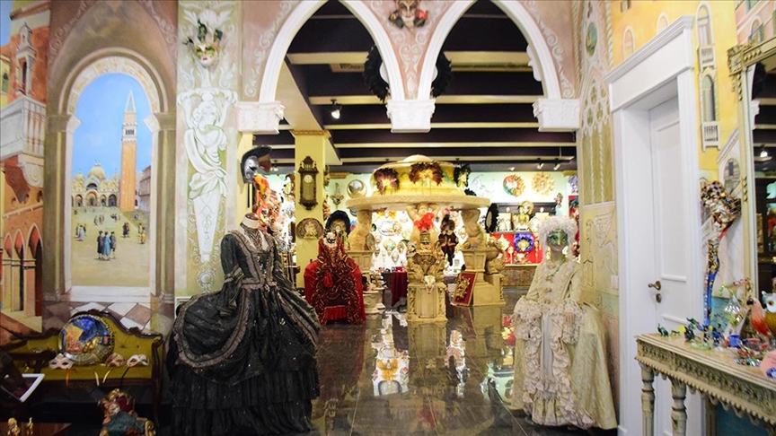 Venedik Karnavalı’nın maskeleri Arnavutluk’ta üretiliyor
