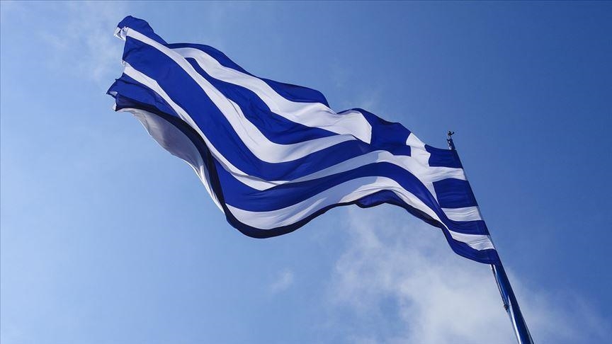 Yunan meclisinde dinleme skandalının konuşulduğu sırada gergin anlar yaşandı