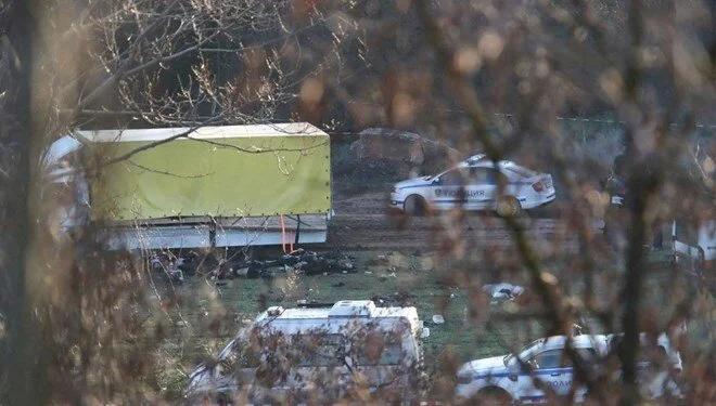 Bulgaristan’da kamyon kasasında 18 göçmen ölü bulundu