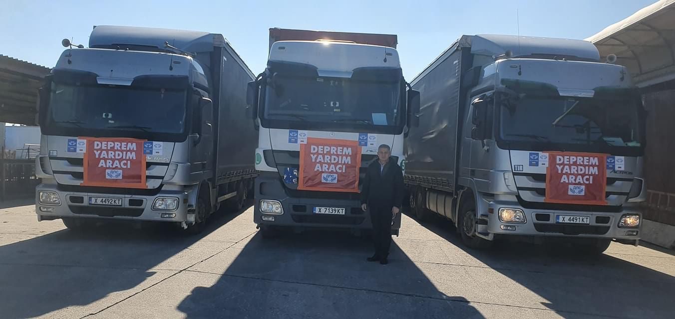 Bulgaristan, Türkiye için teyakkuzda: 20 TIR yardım malzemesi daha yola çıktı