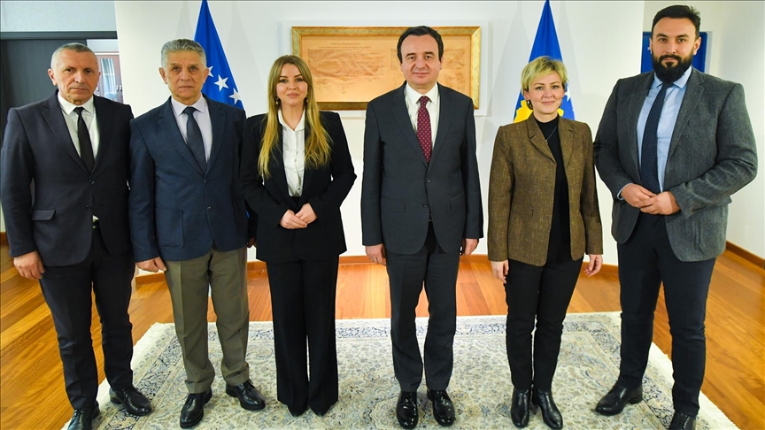 Kosova Başbakanı Kurti, Sırbistan’daki Arnavut ve Boşnak temsilcileriyle görüştü