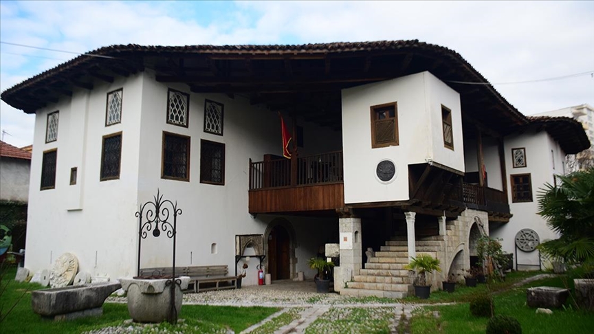 Osmanlı dönemi yapısıyla farklı tarihi dönemleri kucaklayan müze: İşkodra Tarih Müzesi