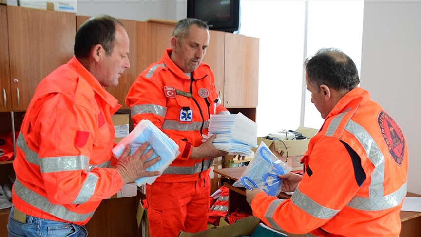 Arnavutluk arama kurtarma ekibi, deprem bölgesinde yaşadıklarını ve çalışmalarını anlattı