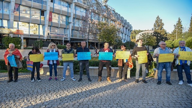 Karadağ’da Ukrayna’ya destek yürüyüşü düzenlendi