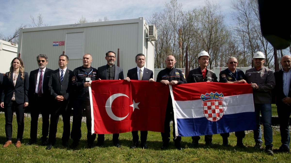 Hırvatistan ve Sırbistan’dan Türkiye’deki depremzedelere yardımlar devam ediyor