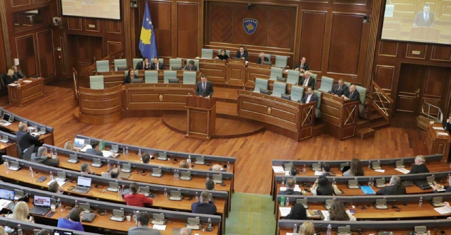Kosova Meclisinde Sırbistan’la normalleşme tartışması