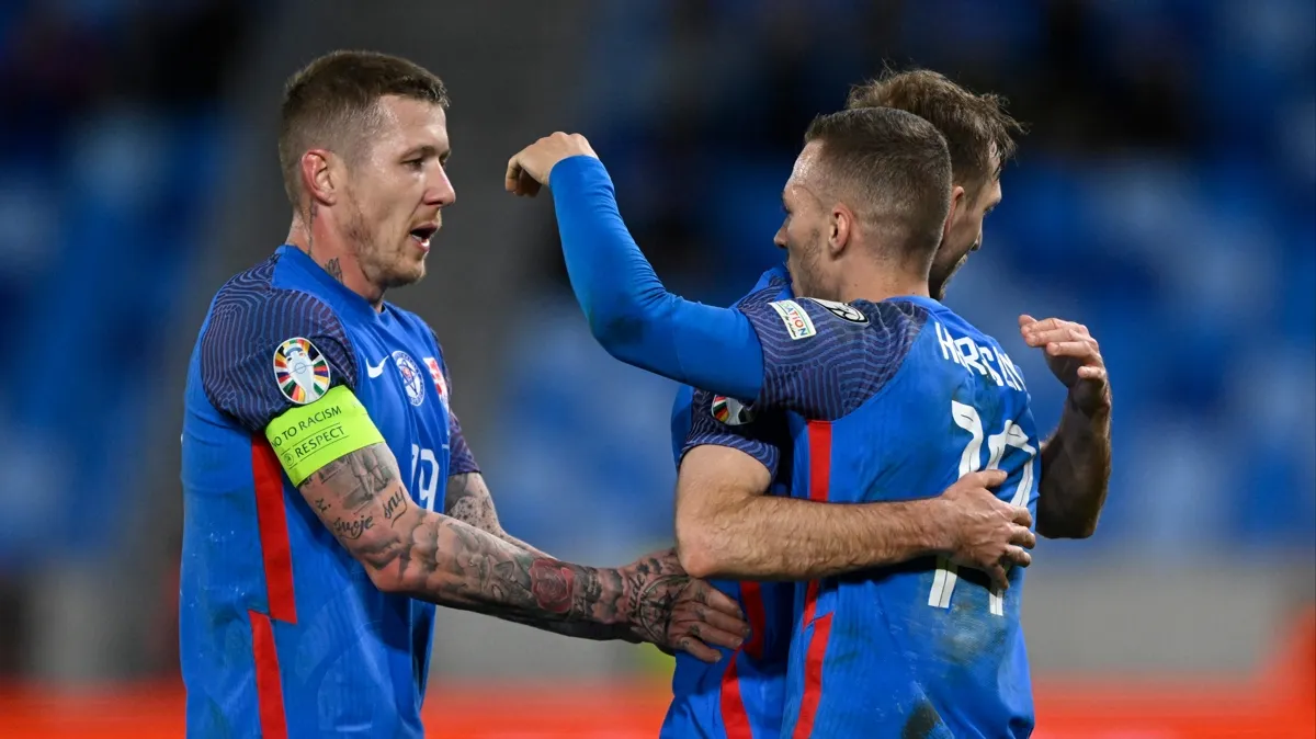 Slovakya evinde Bosna Hersek’i 2 golle yendi