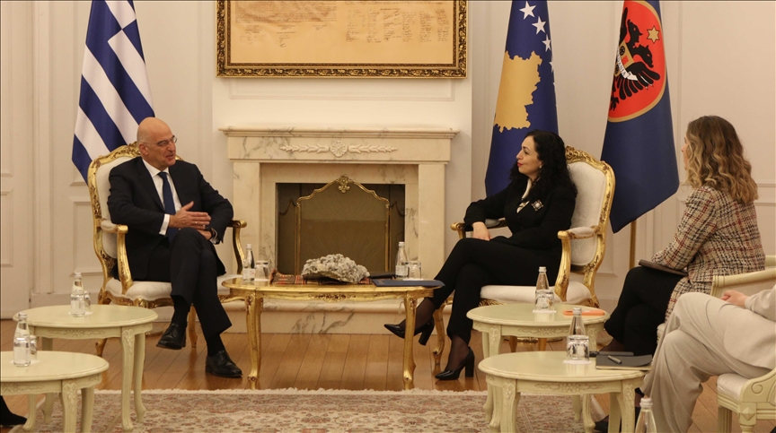 Yunanistan Dışişleri Bakanı Dendias, Kosova’yı ziyaret etti