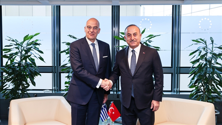 Dışişleri Bakanı Çavuşoğlu, Brüksel’de Yunan mevkidaşı Dendias ile görüştü