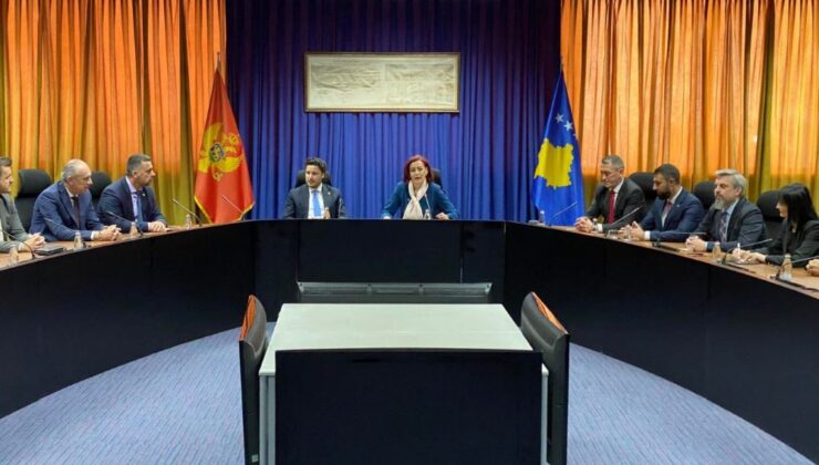 Karadağ Başbakanı, Kosova’daki topluluk temsilcileriyle bir araya geldi