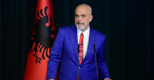 Arnavutluk Başbakanı Rama apandisit ameliyatı oldu