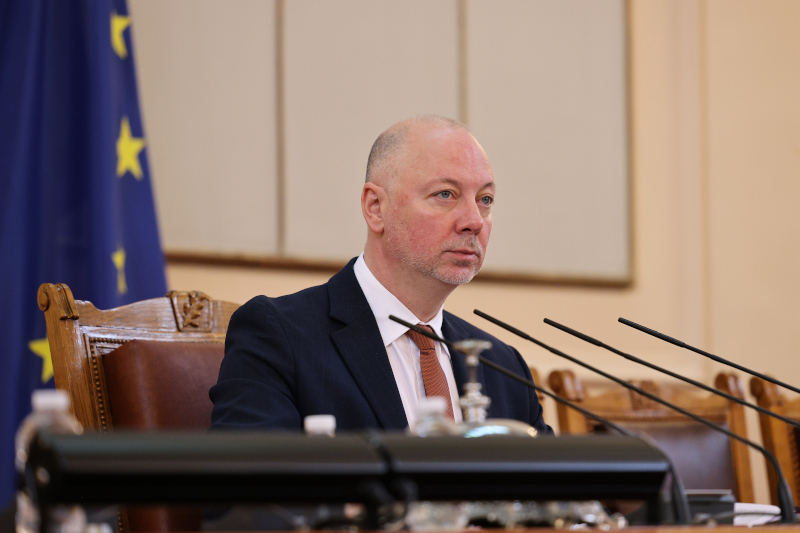 Rosen Jelyazkov, 49. Dönem Bulgaristan Halk Meclisi Başkanlığı’na Seçildi