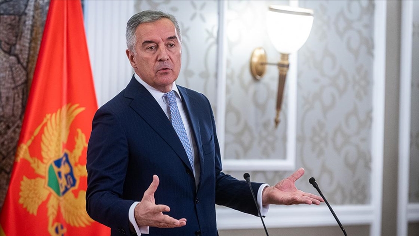 Karadağ’da cumhurbaşkanlığı seçimini kaybeden Djukanovic, parti başkanlığından istifa etti