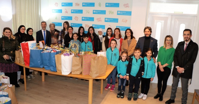 TMV öğrencileri, Saraybosna’da çocuk yurdunda kalan yaşıtlarına bayram hediyesi verdi