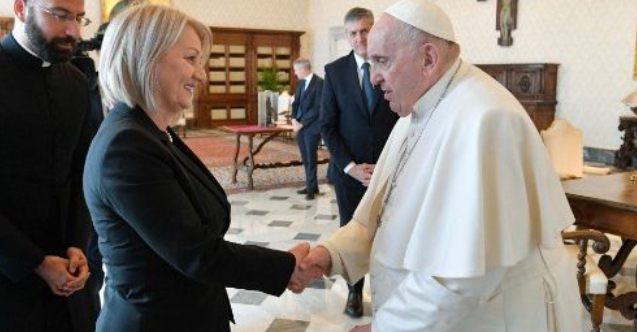 Vatikan, Bosna Hersek’e AB üyeliği için aday ülke statüsü verilmesinden memnun