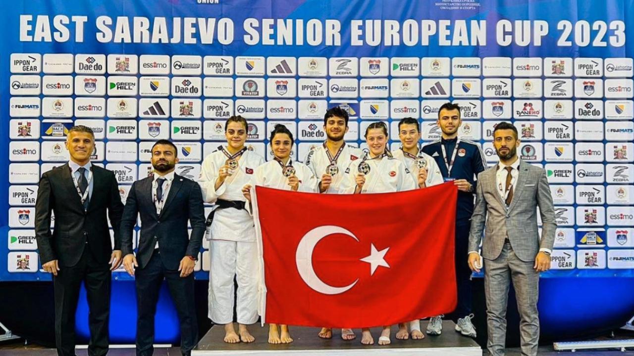 Türk sporcular Bosna Hersek’ten 6 madalya ile döndü