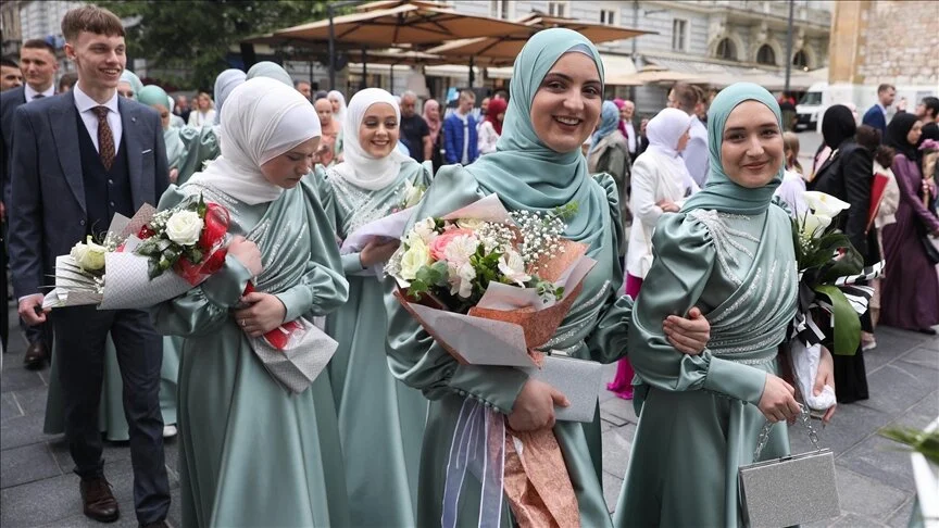 Saraybosna’daki Gazi Hüsrev Bey Medresesi 473’üncü mezunlarını verdi