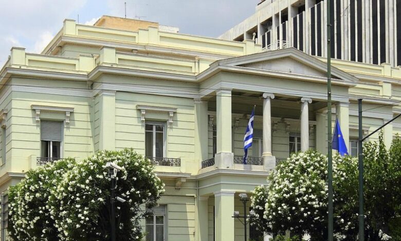 Yunanistan, Arnavutluk’ta tutuklanan Yunan azınlık belediye başkan adayının tahliye talebinin reddine tepki gösterdi