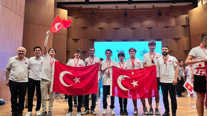 Arnavutluk’ta düzenlenen Matematik Olimpiyatları’nda Türk öğrencilere 3 altın, 3 gümüş madalya