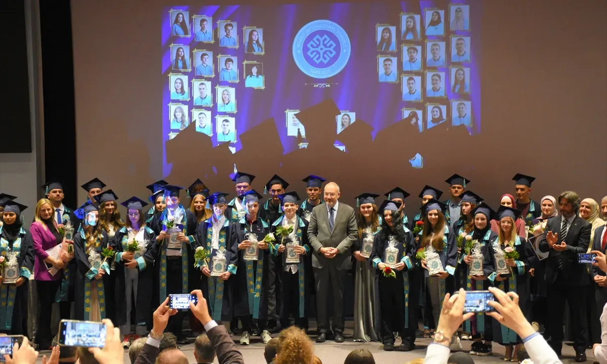 TMV Saraybosna okullarında mezuniyet töreni düzenlendi