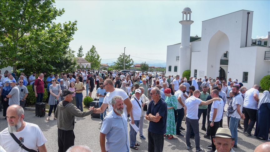 Karadağ’dan ilk hacı kafilesi yola çıktı