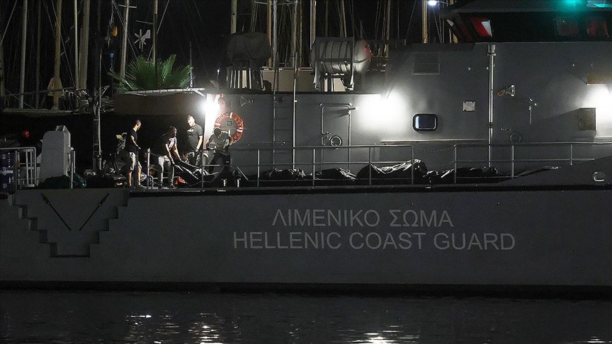 Yunanistan’da göçmen teknesinin alabora olması nedeniyle “ulusal yas” ilan edildi