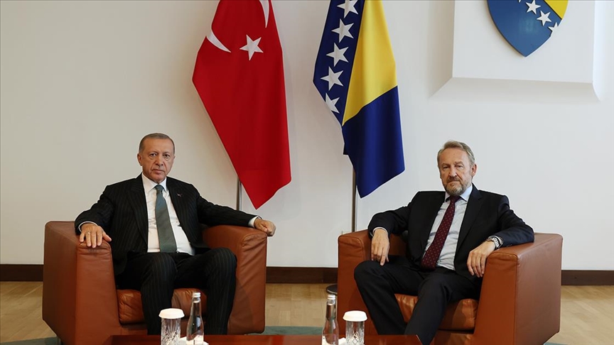 Türkiye Cumhurbaşkanı Erdoğan, Bosna Hersek SDA Başkanı İzzetbegoviç ile telefonda görüştü